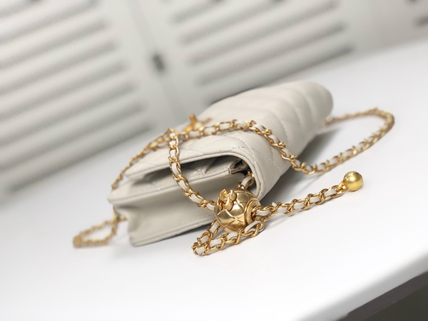 シャネルバッグ素材ディテール